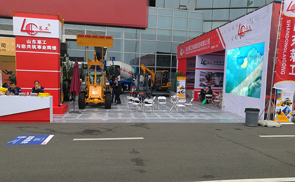 莱工.jpg 莱工.jpg