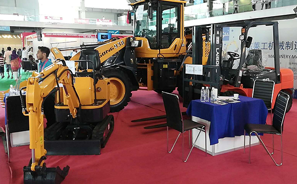 莱工.jpg 莱工.jpg